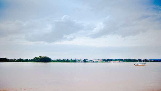 Paysage naturel de la rivière Maekhong