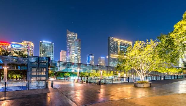 Paysage nocturne urbain et paysage architectural CBD