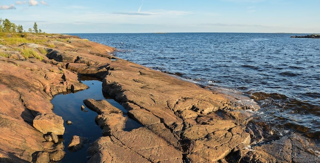 Paysage panoramique de la côte de la mer Blanche