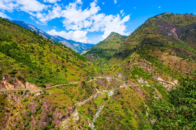 Paysage panoramique des montagnes de l'Himalaya Inde