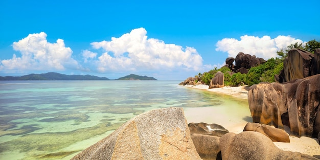 Paysage de plage de mer tropicale