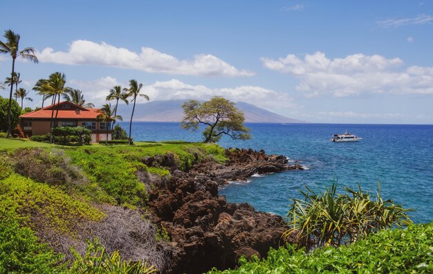 Paysage plage tranquille hawaïen arrière-plan tropical paradis hawaïen