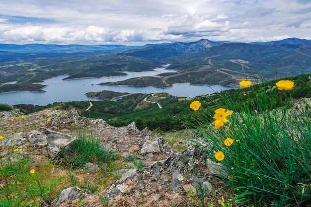 Paysage près du barrage d'Atazar (Madrid, Espagne)