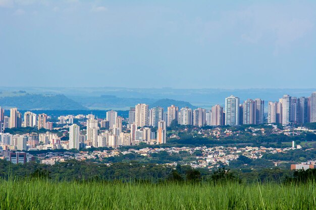 Le paysage de Ribeirao Preto, à Sao Paulo, au Brésil