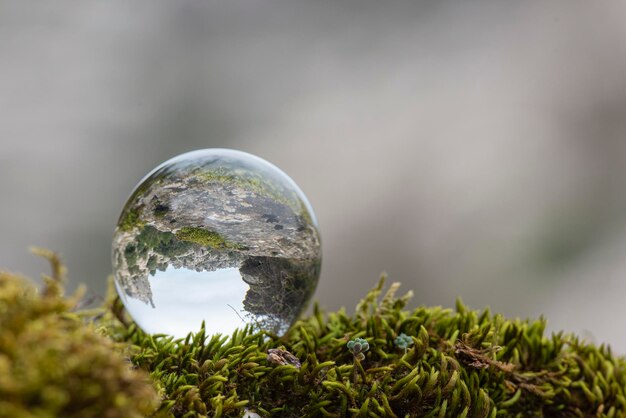 Paysage rocheux avec boule de cristal, Malaga, Espagne