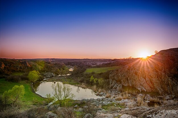 Paysage rural au coucher du soleil