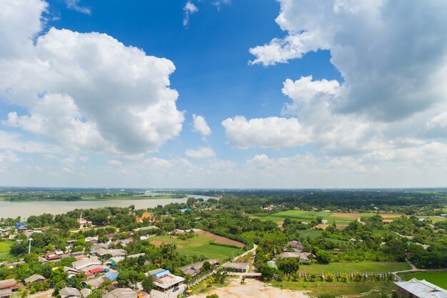 Paysage de la Thaïlande de la ville rurale et de la montagne