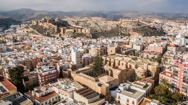 Paysage urbain d'Almeria et ses attractions