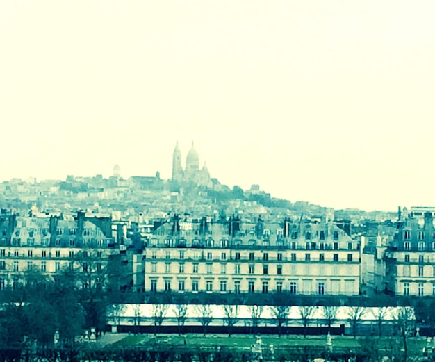 Photo paysage urbain contre un ciel dégagé