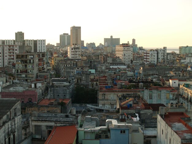 Photo le paysage urbain contre un ciel dégagé