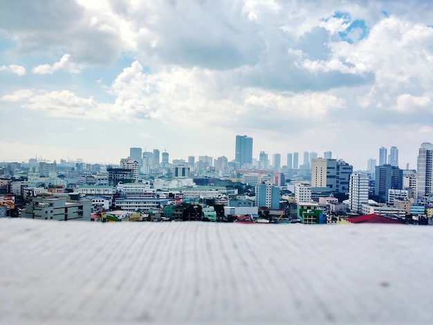 Photo le paysage urbain contre le ciel