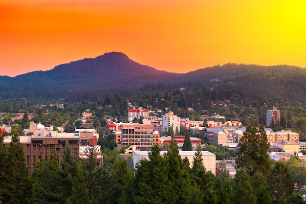 Paysage urbain du centre-ville d'Eugene Oregon USA