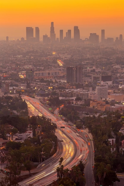 Paysage urbain du centre-ville de Los Angeles sur les toits de la ville de LA