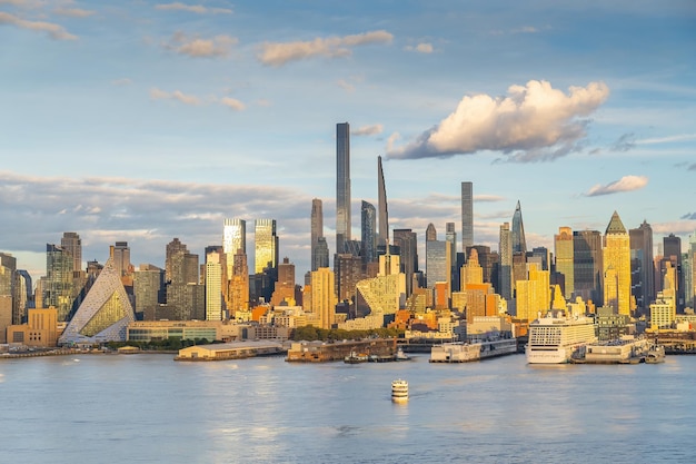 Le paysage urbain d'horizon de Manhattan de New York City aux Etats-Unis d'Amérique
