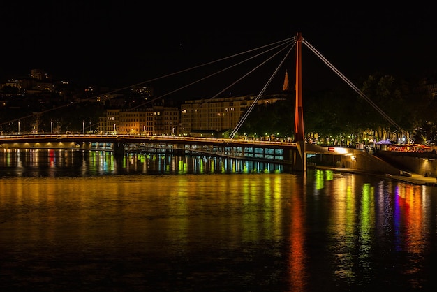 Paysage urbain de Lyon France la nuit