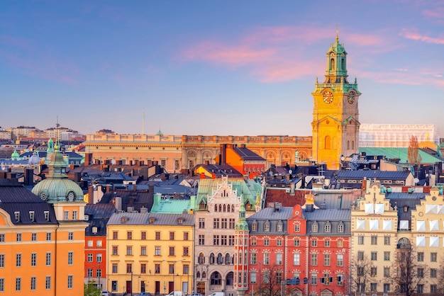 Paysage urbain de la vieille ville de Stockholm sur les toits de la ville de Suède