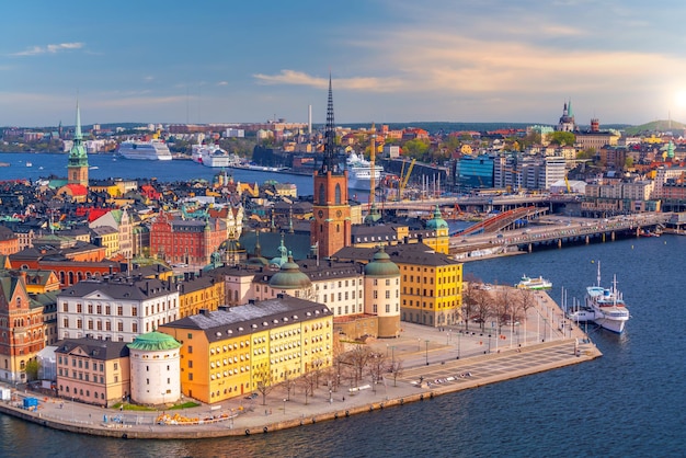 Paysage urbain de la vieille ville de Stockholm sur les toits de la ville de Suède