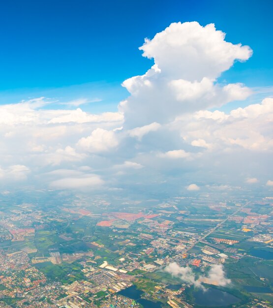 Paysage vue aérienne de la ville de Bangkok en Thaïlande avec nuage