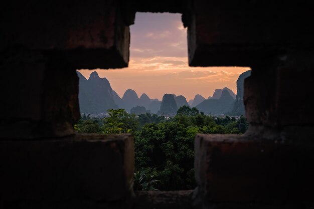 Paysage de Yangshuo au crépuscule