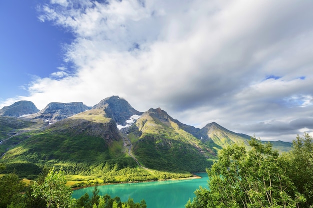 Paysages pittoresques du nord de la Norvège