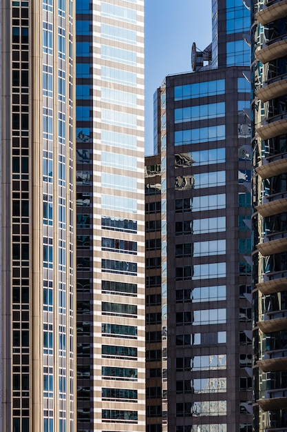 Peau de construction de fenêtre en verre.