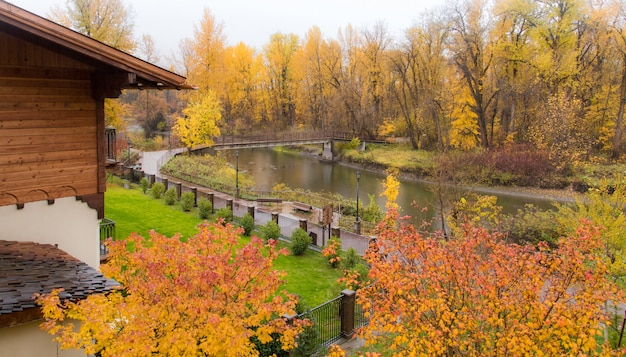 Peinture d&#39;automne dans le parc