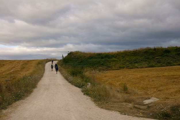 Les pèlerins; Chemin de Saint-Jacques