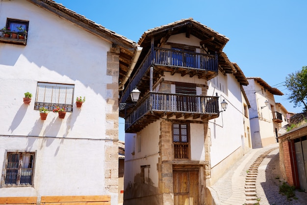 Penarroya de Tastavins dans le village de Teruel en Espagne