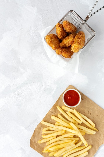 Pépites de poulet maison battues avec du panko