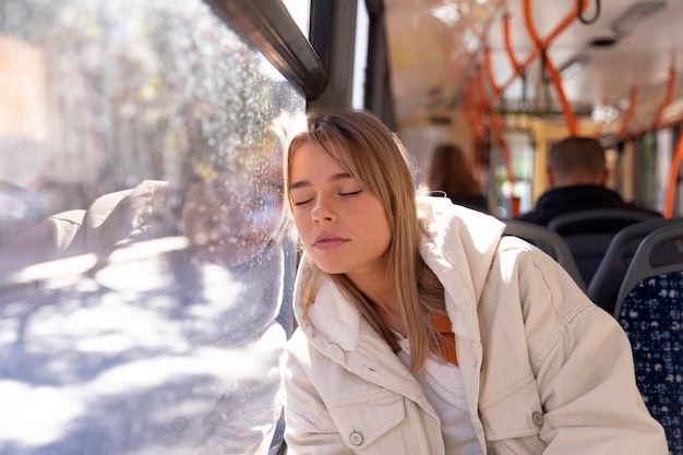 Photo personne endormie faisant la sieste