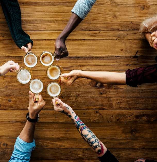 Personnes, Mains, Bière, Alcool, Boissons