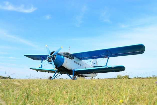 Photo petit avion utilitaire