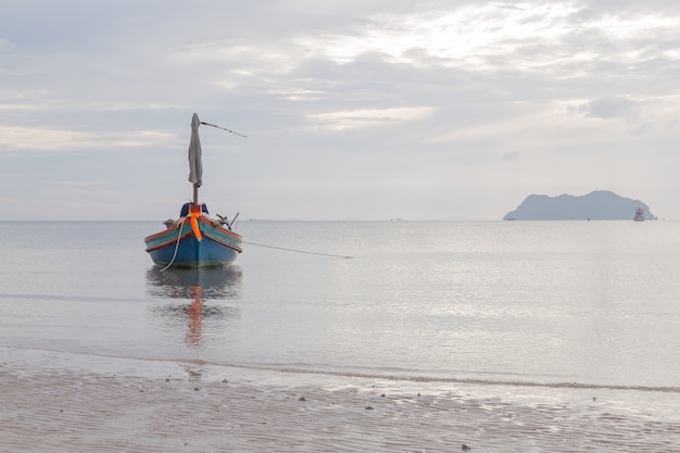 Petit bateau de pêche