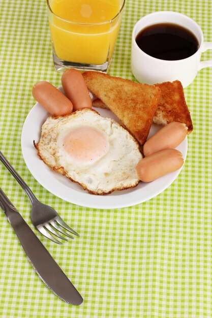 Petit déjeuner classique