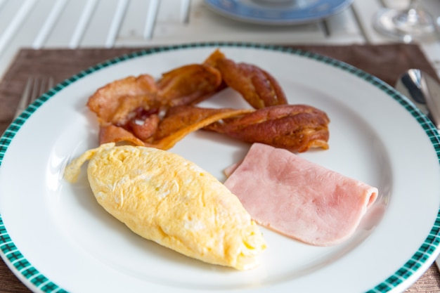 petit déjeuner continental