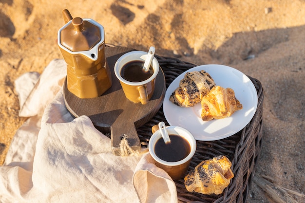 Petit déjeuner sur la plage