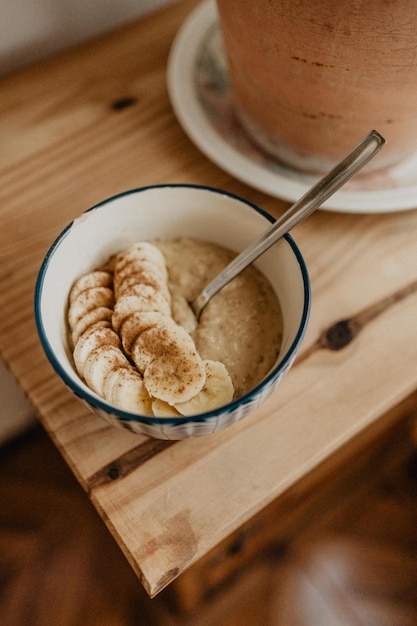 Petit-déjeuner sain rustique