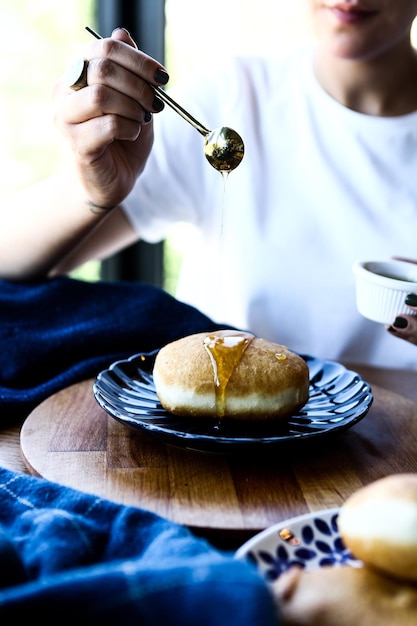 Petit déjeuner turc copieux et délicieux