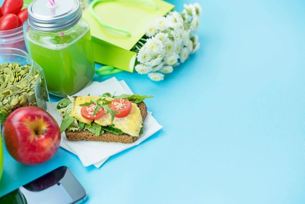 Photo petit déjeuner végétarien sain