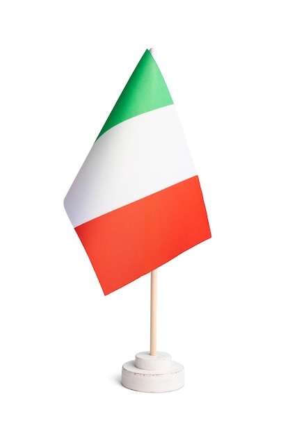 Petit drapeau de table de l'Italie isolé sur fond blanc