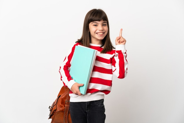 Petite fille étudiante isolée sur fond blanc pointant vers le haut une excellente idée