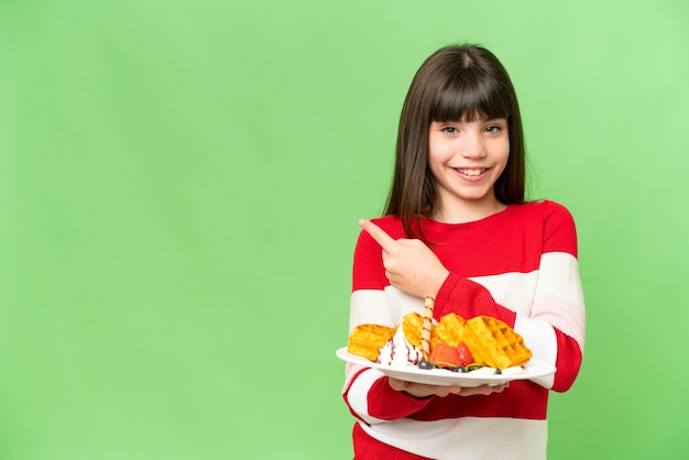 Petite fille sur fond isolé