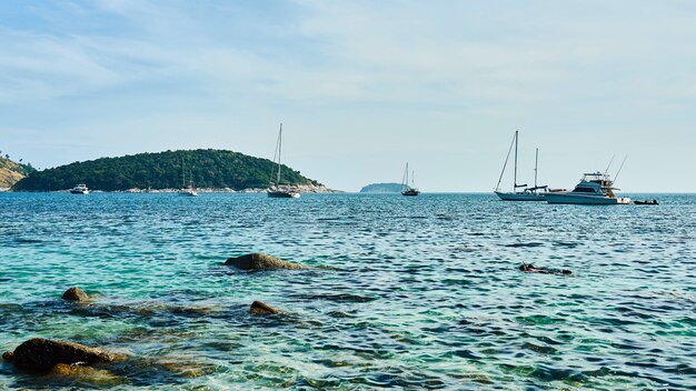 Petite île près de Phuket, Thaïlande