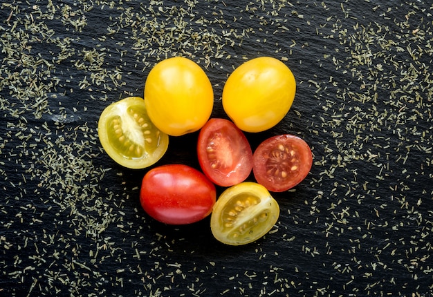 Petites tomates cerises