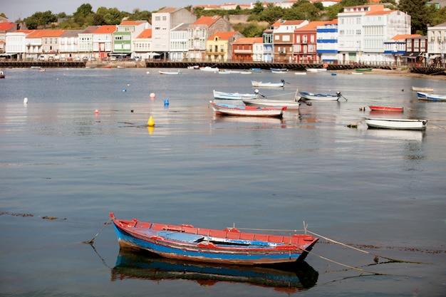 Petits bateaux de pêche