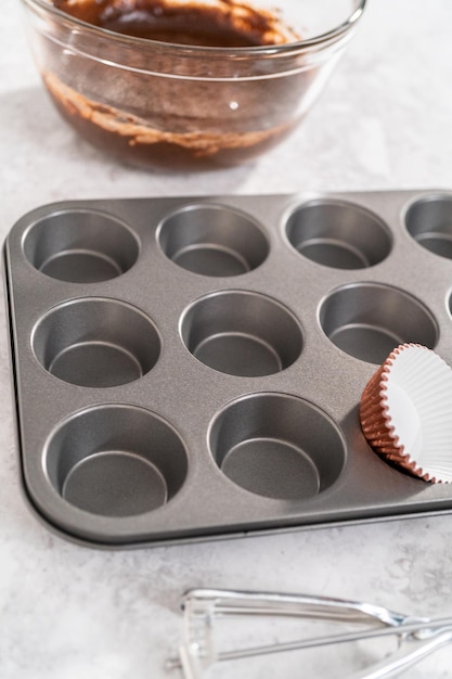 Photo petits gâteaux au chocolat et aux fraises