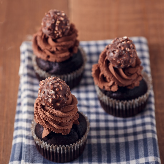 Petits gâteaux au chocolat savoureux.