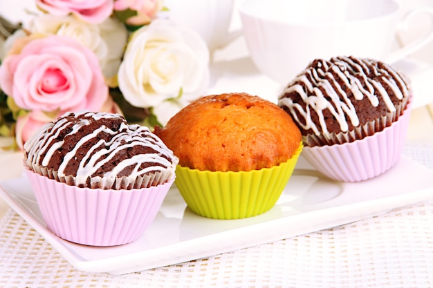 Petits gâteaux sucrés se bouchent