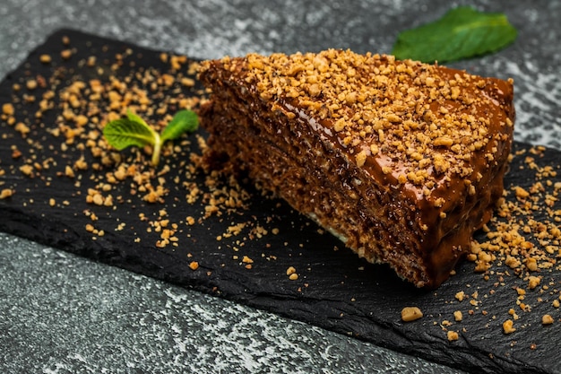 Petits pains faits maison avec du lait concentré un régal préféré de l'enfance Appétissant morceau de gâteau gaufré