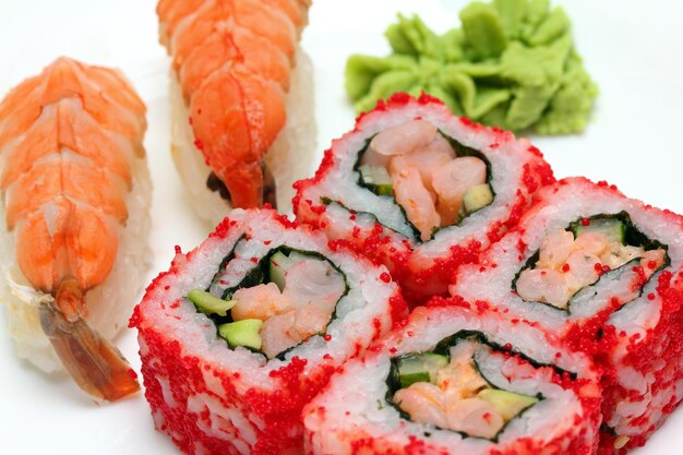 Petits pains et gros plan de sushi